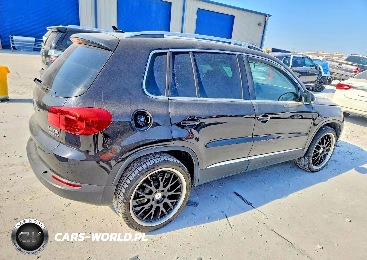 2014 Volkswagen Tiguan S VIN:WVGAV3AX7EW528024 - 3