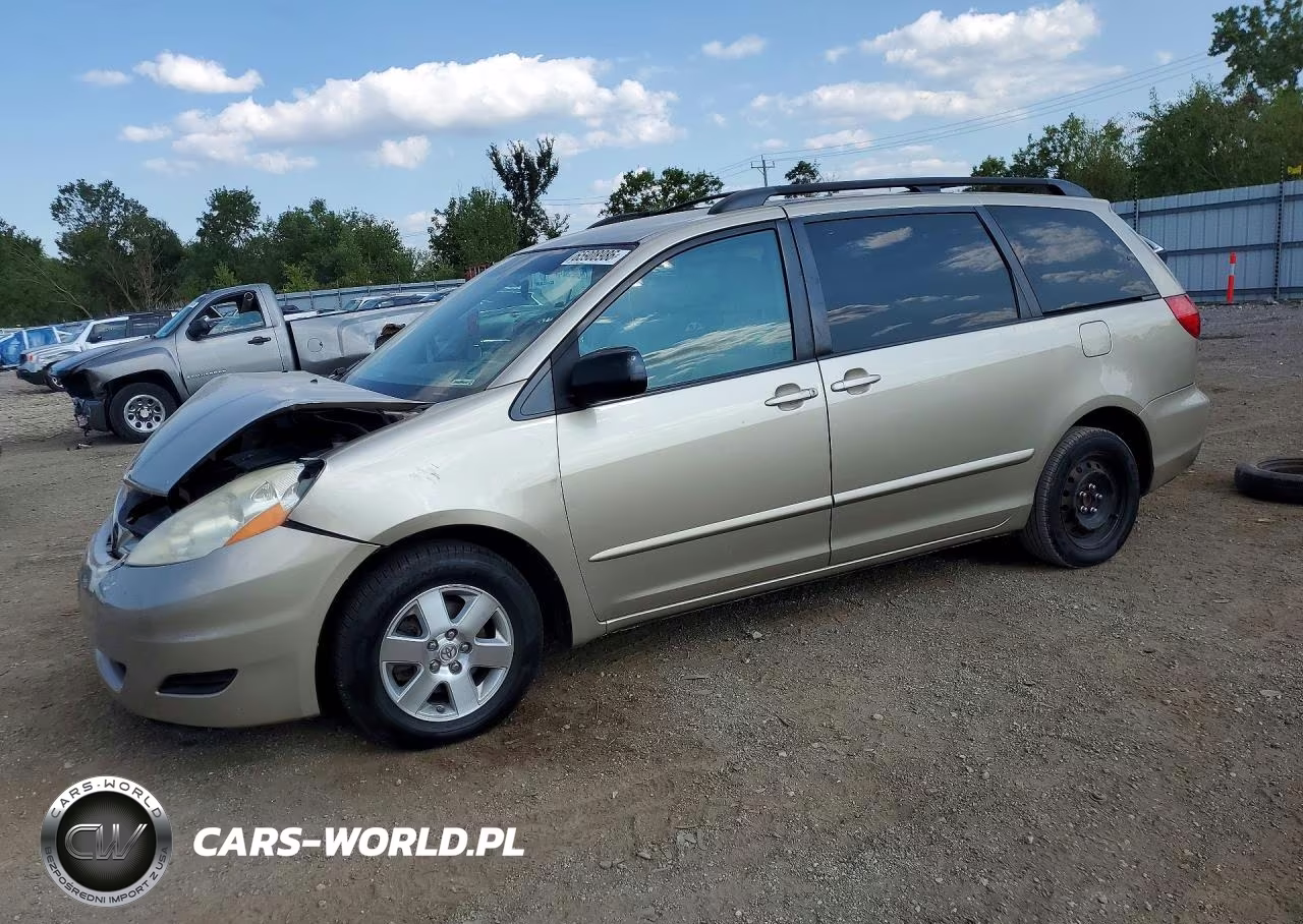2009 Toyota Sienna Le 7-Passenger