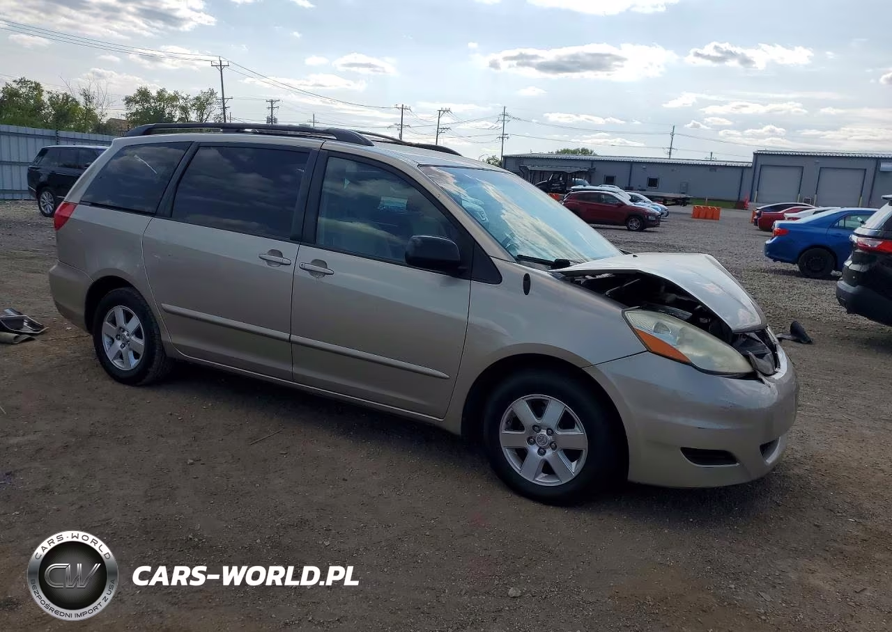 2009 Toyota Sienna Le 7-Passenger VIN:5TDZK23C19S266009 - 4