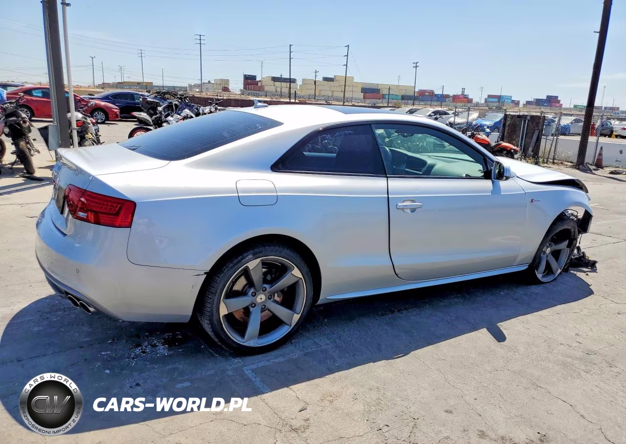 2014 Audi S5 Premium Plus VIN:WAUCGAFR6EA051022 - 3