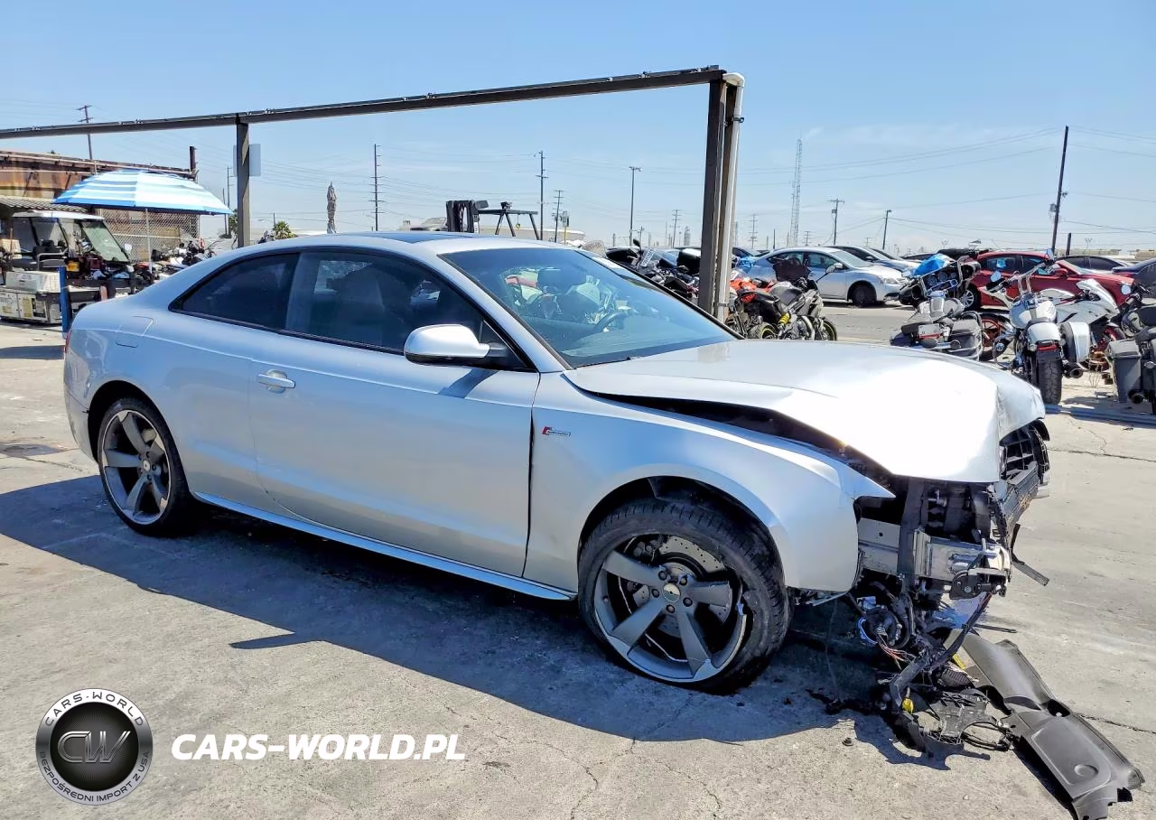 2014 Audi S5 Premium Plus VIN:WAUCGAFR6EA051022 - 4