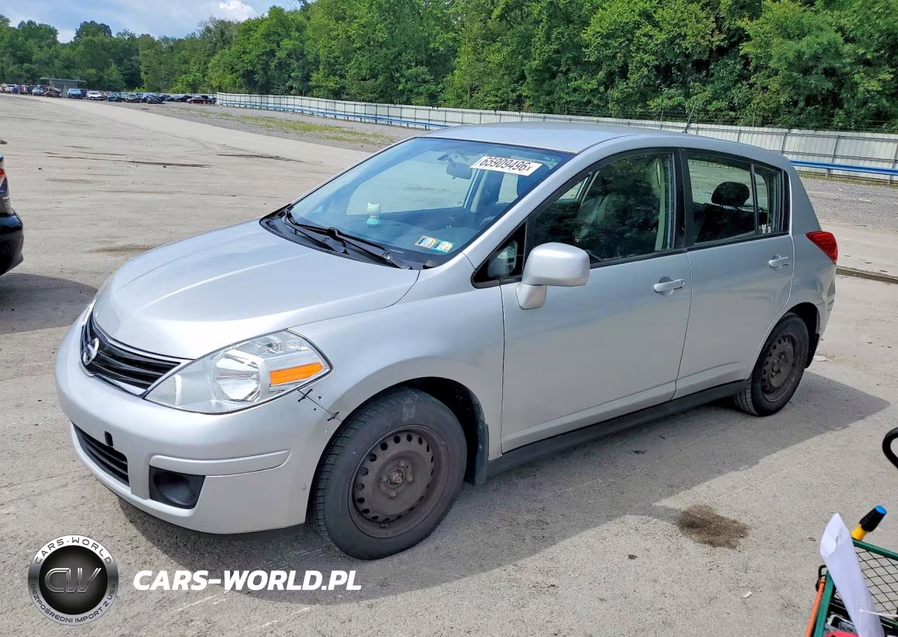 2010 Nissan Versa 1.8 S