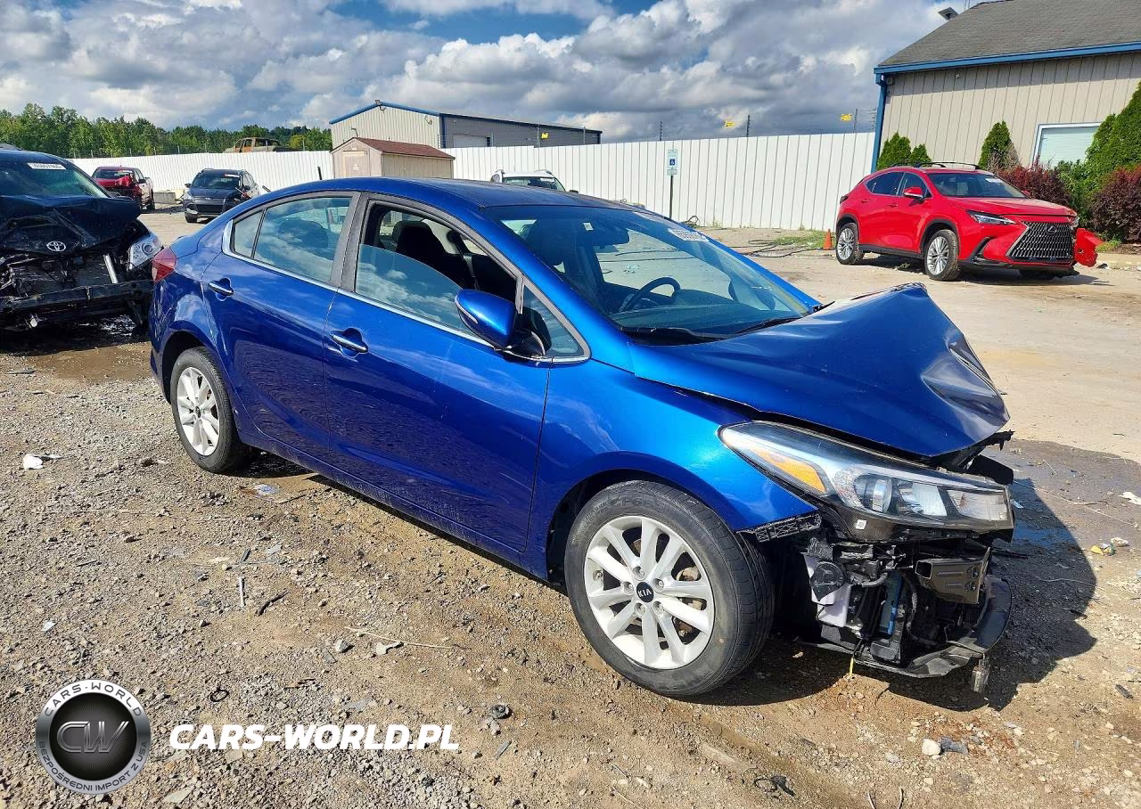 2017 Kia Forte S VIN:3KPFL4A7XHE149913 - 4