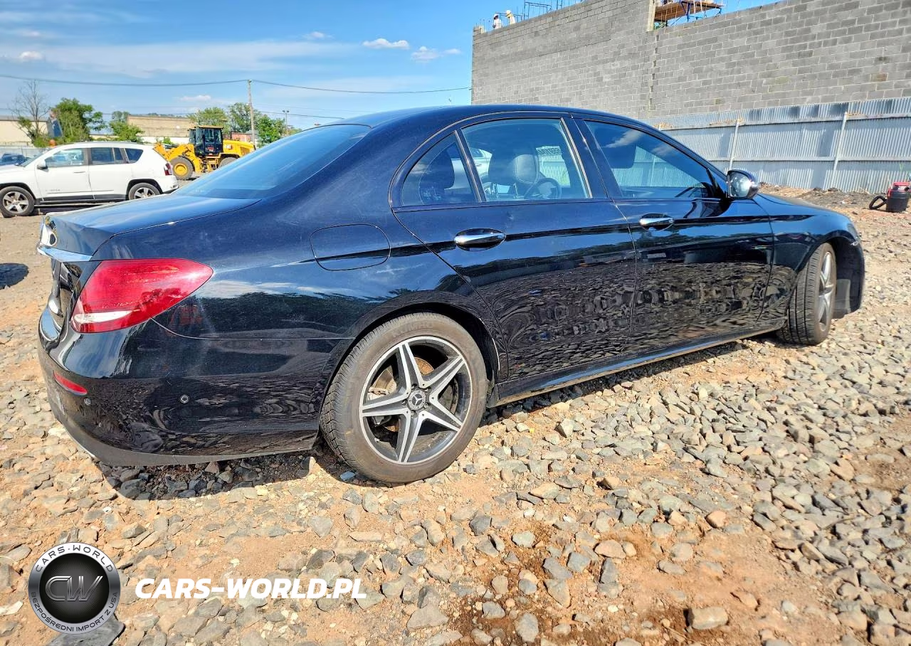 2019 Mercedes-Benz E 300 4Matic VIN:WDDZF4KB6KA534201 - 3