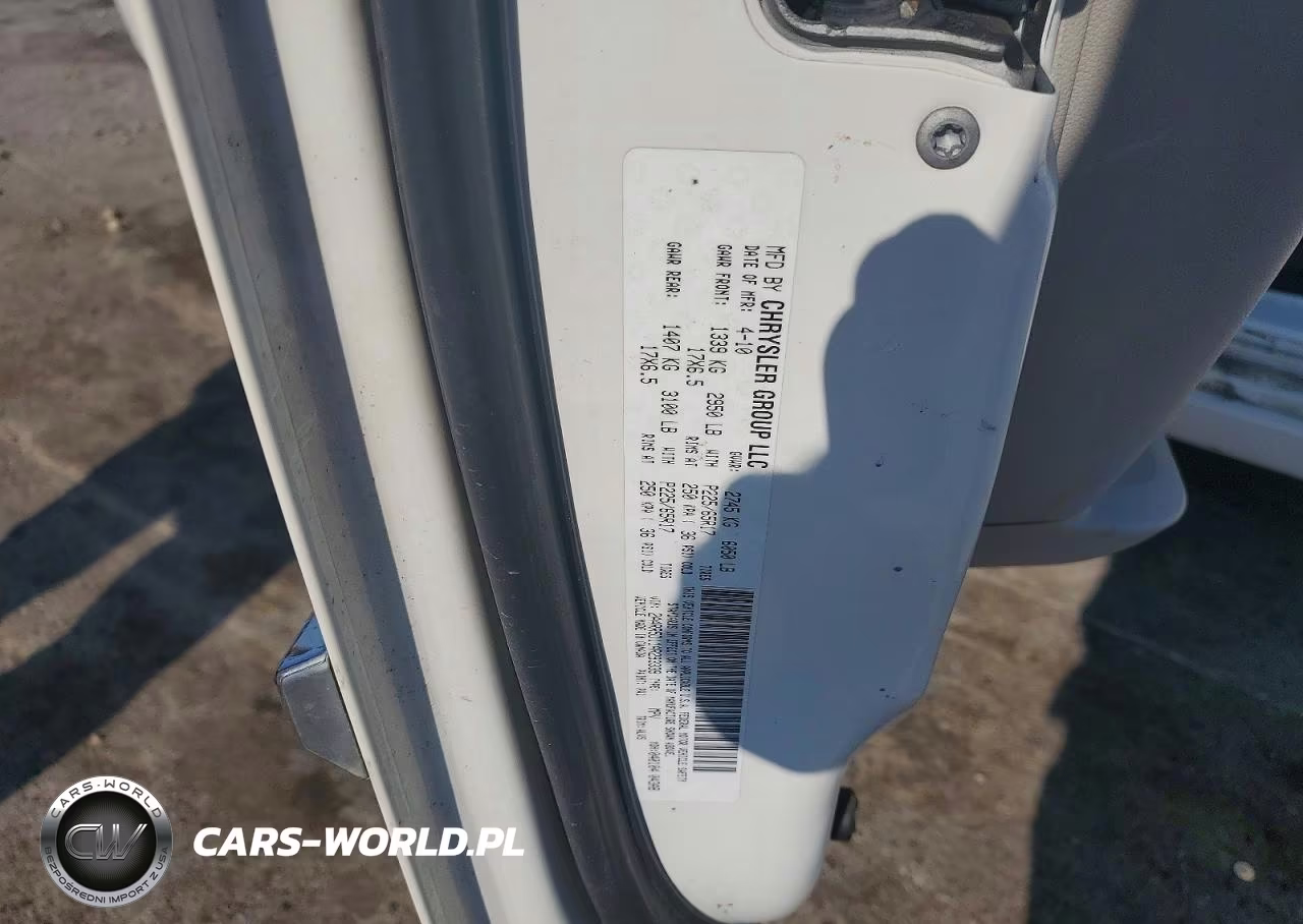 2010 Chrysler Town & Country Touring VIN:2A4RR5D11AR293339 - 13