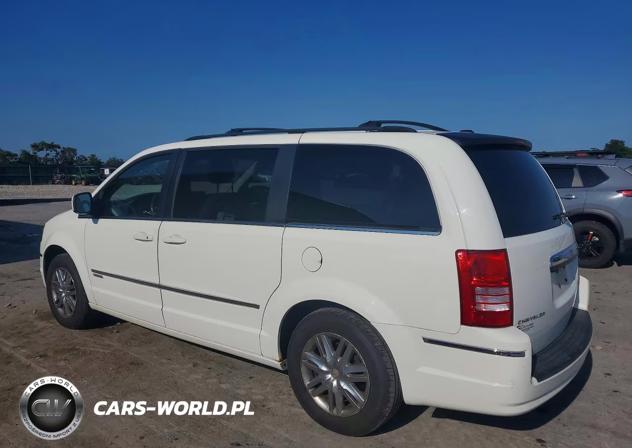 2010 Chrysler Town & Country Touring VIN:2A4RR5D11AR293339 - 2