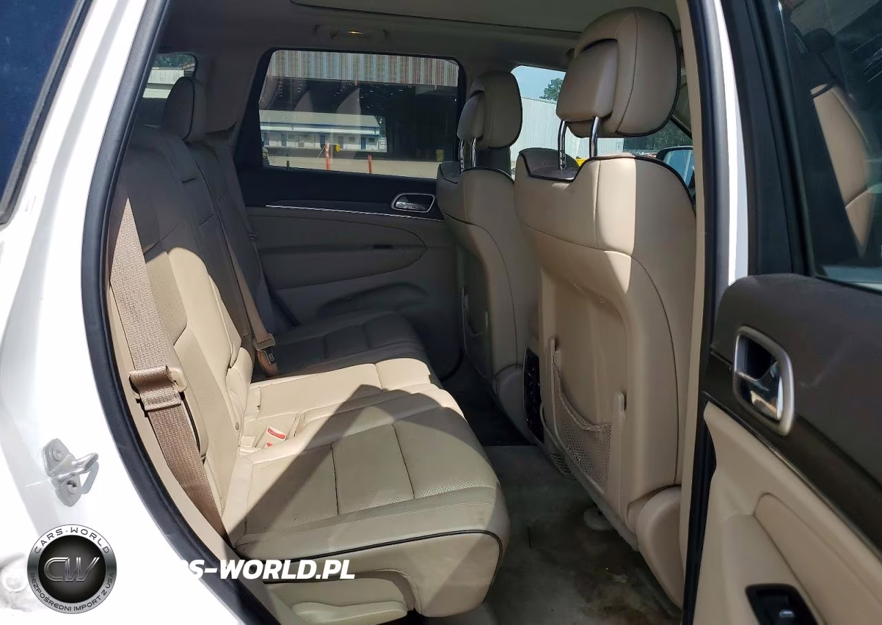 2015 Jeep Grand Cherokee Overland VIN:1C4RJECG1FC841620 - 10