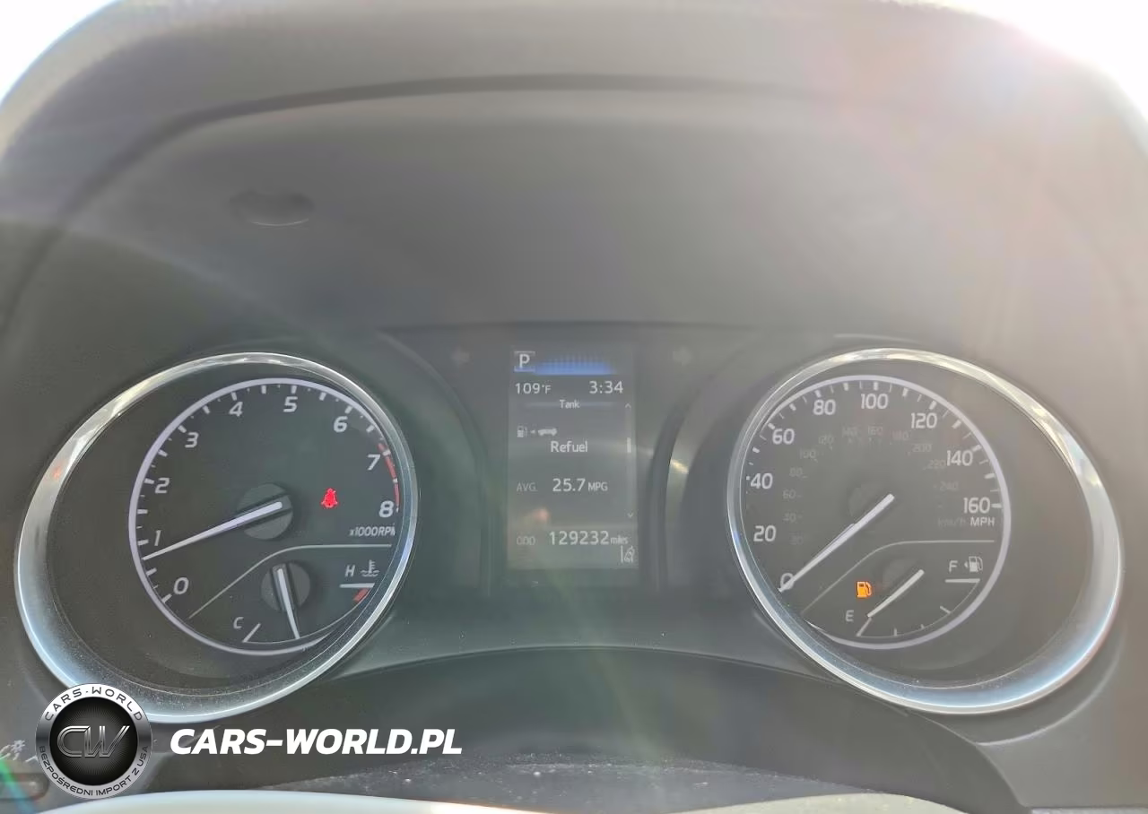 2020 Toyota Camry Se VIN:4T1G11AK6LU373795 - 9