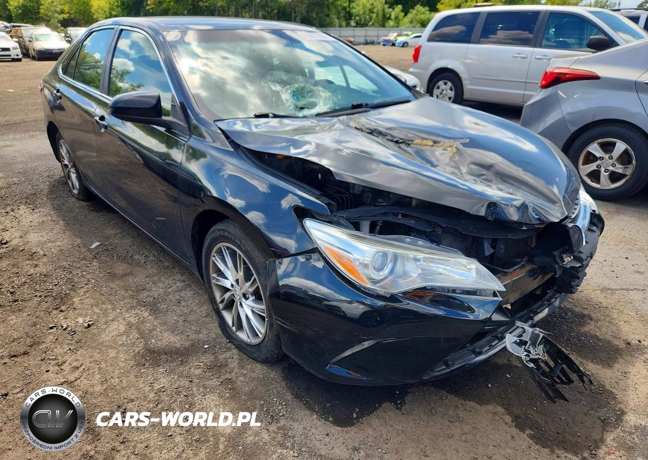 2017 Toyota Camry Se VIN:4T1BF1FKXHU681483 - 4