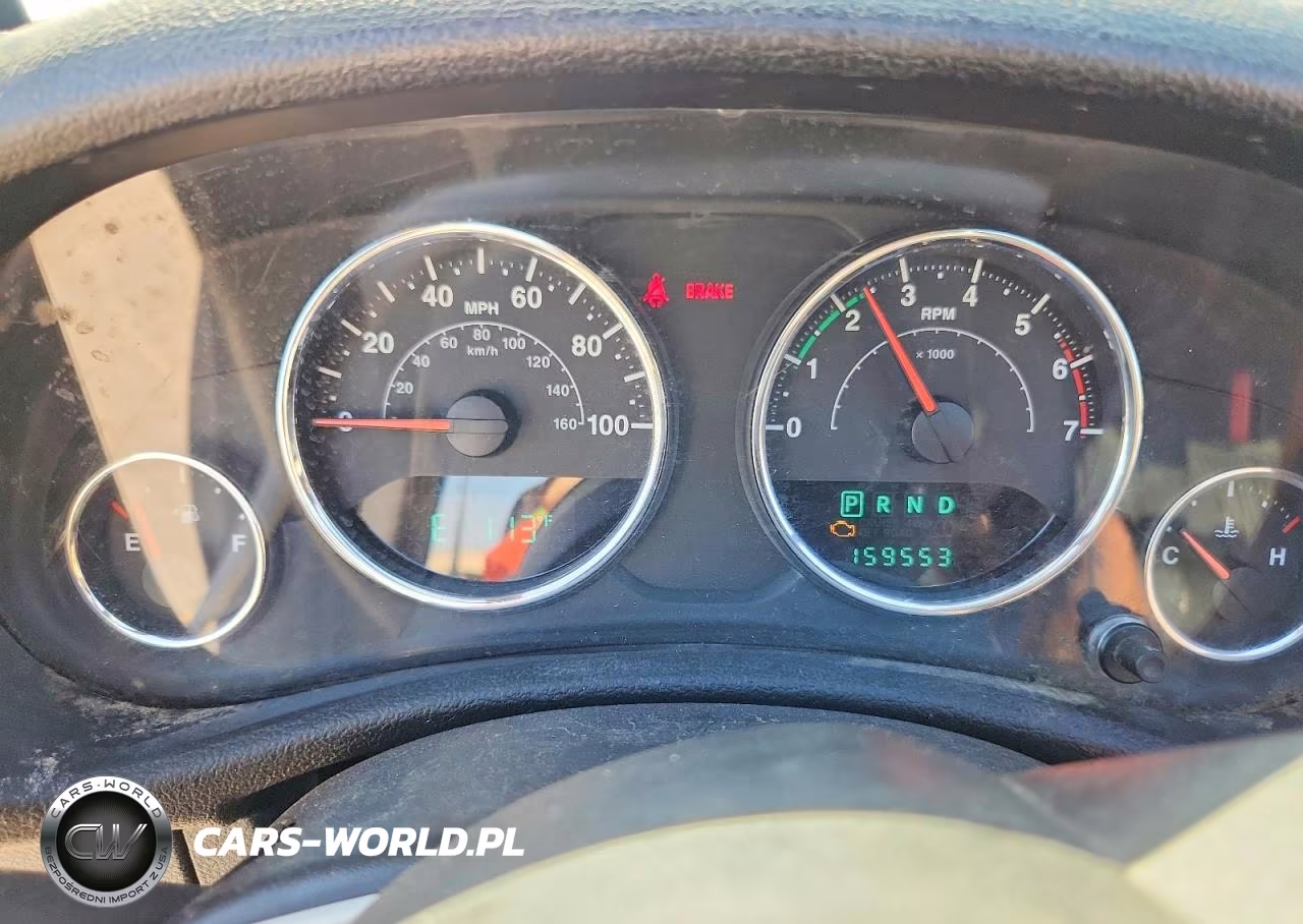 2011 Jeep Wrangler Unlimited Sport VIN:1J4BA3H15BL544879 - 9