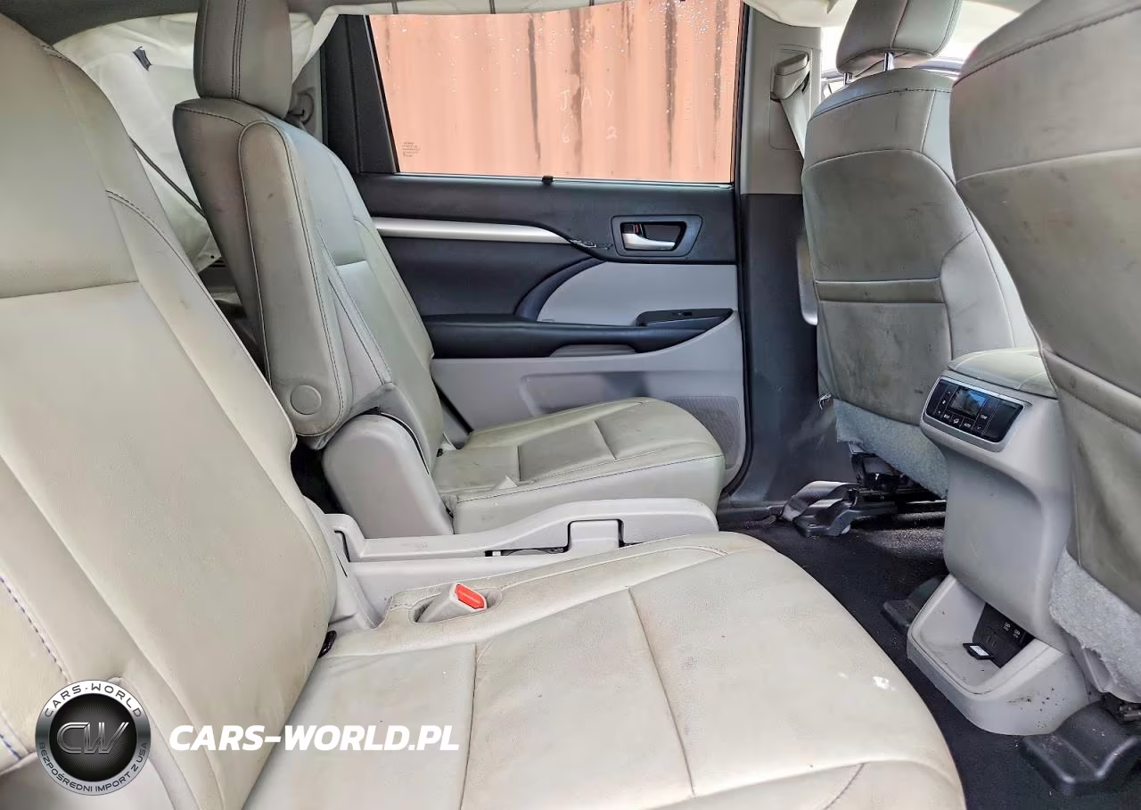2018 Toyota Highlander Xle VIN:5TDKZRFH2JS545177 - 11