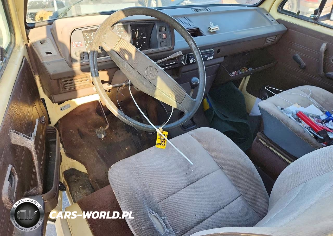 1982 Volkswagen Vanagon Campmobile VIN:WV2ZG0252CH033312 - 8