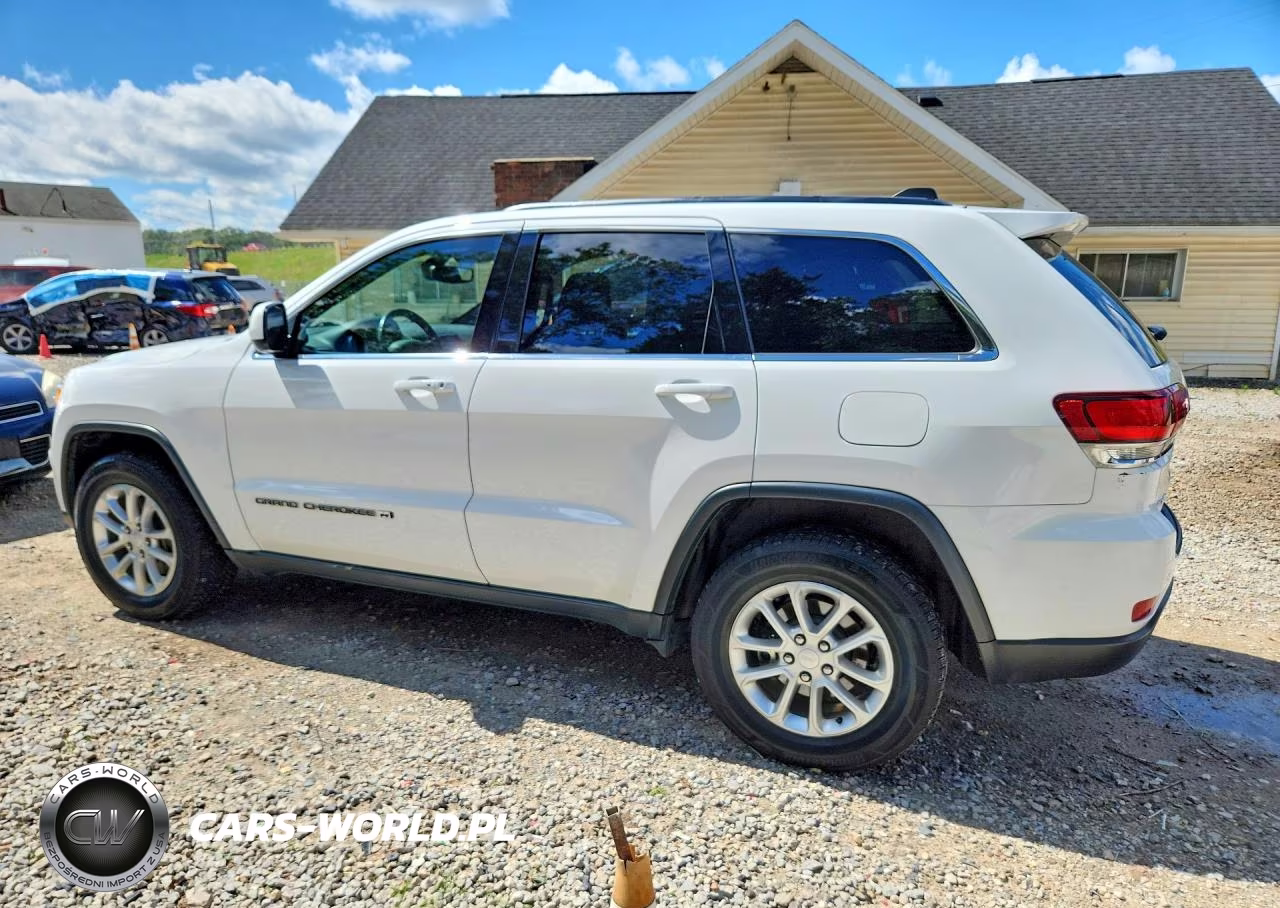 2022 Jeep Grand Cherokee Laredo E VIN:1C4RJFAG5NC117033 - 2