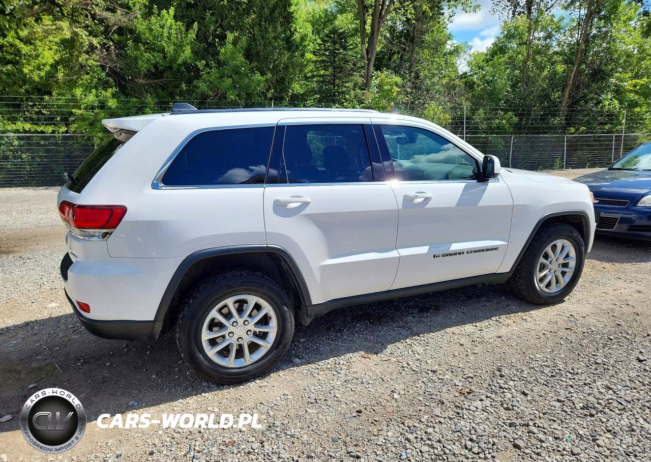 2022 Jeep Grand Cherokee Laredo E VIN:1C4RJFAG5NC117033 - 3