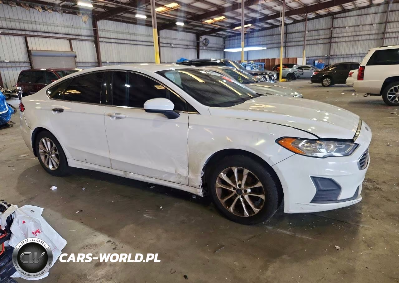 2019 Ford Fusion Se VIN:3FA6P0HD2KR161732 - 4