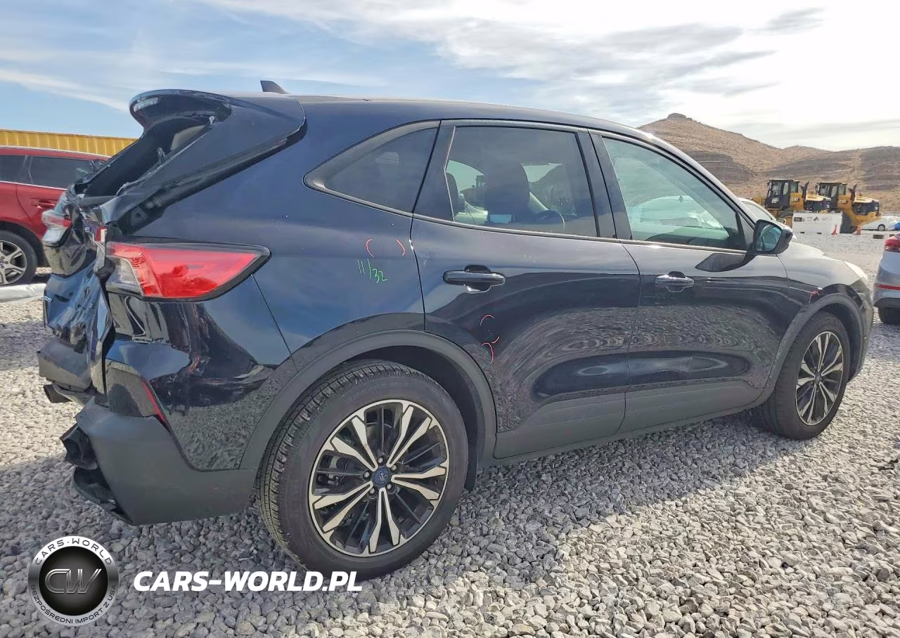 2021 Ford Escape Se VIN:1FMCU0G6XMUB29997 - 3