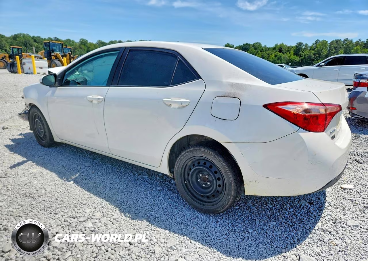 2017 Toyota Corolla Le VIN:5YFBURHE7HP597618 - 2