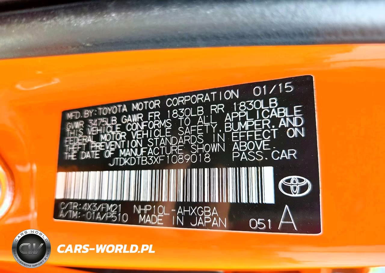 2015 Toyota Prius C Three VIN:JTDKDTB3XF1089018 - 12