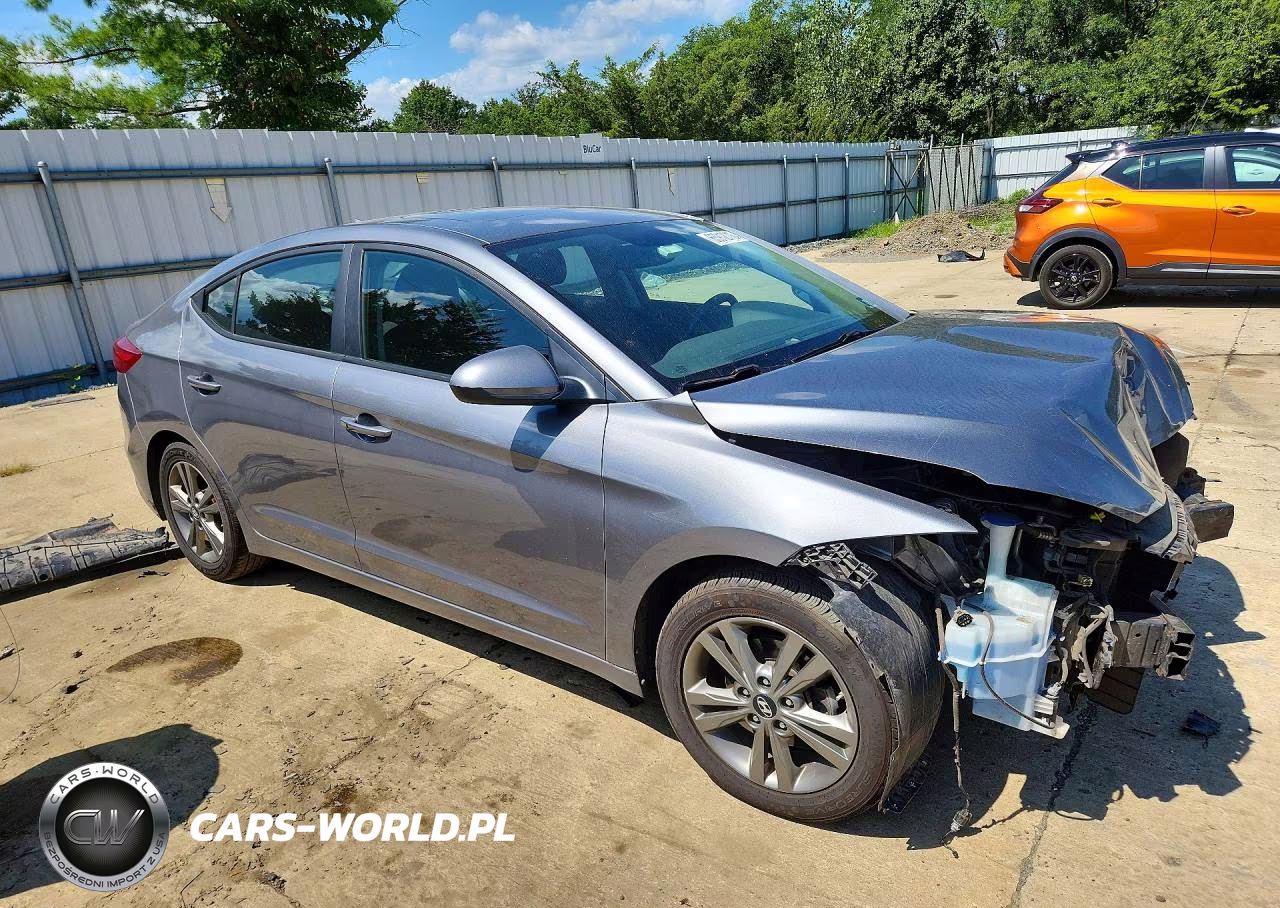 2018 Hyundai Elantra Value Edition VIN:5NPD84LF8JH325937 - 4