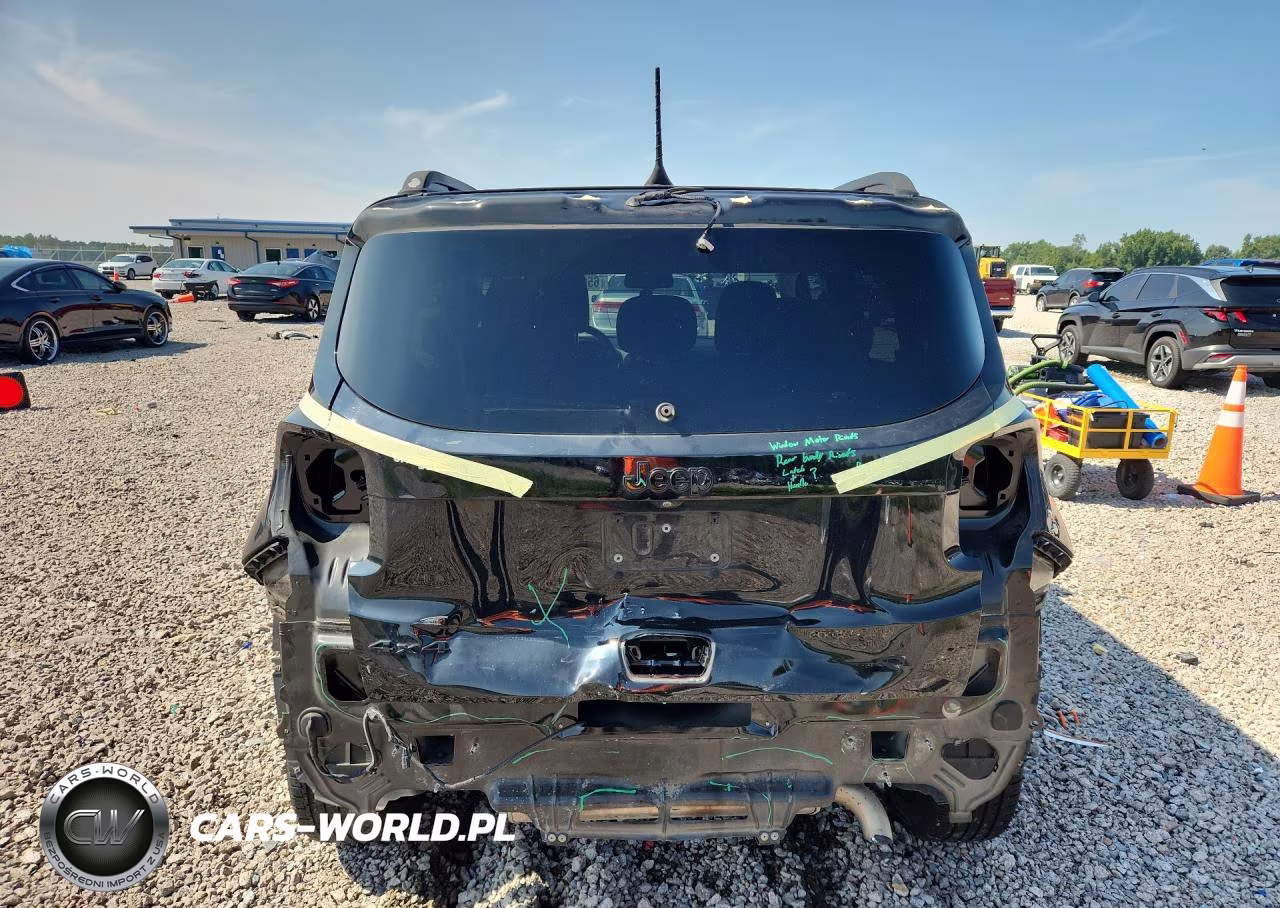 2018 Jeep Renegade Latitude VIN:ZACCJBBBXJPG74768 - 6