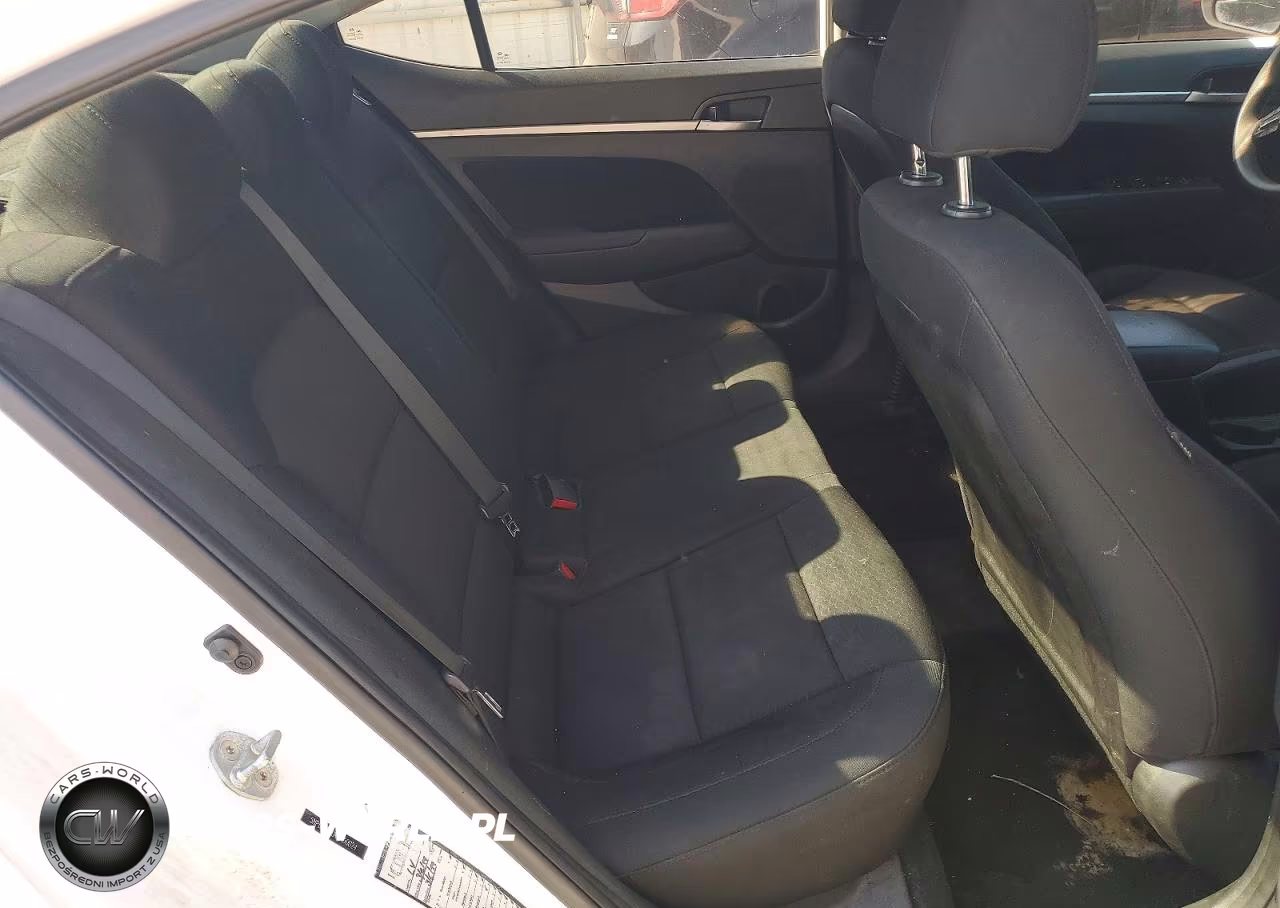 2019 Hyundai Elantra Sel VIN:5NPD84LF0KH460024 - 10
