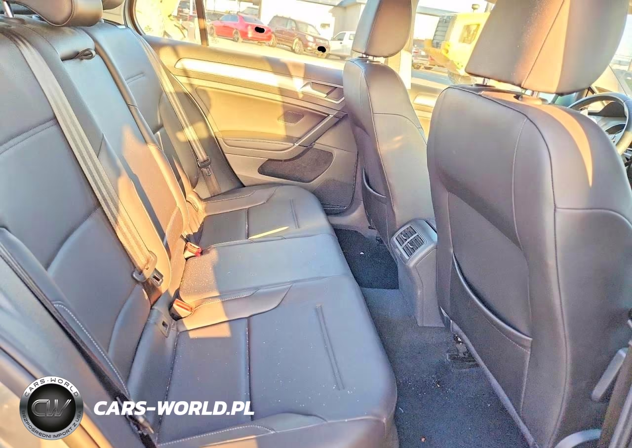 2015 Volkswagen Golf VIN:3VW217AU6FM068631 - 10