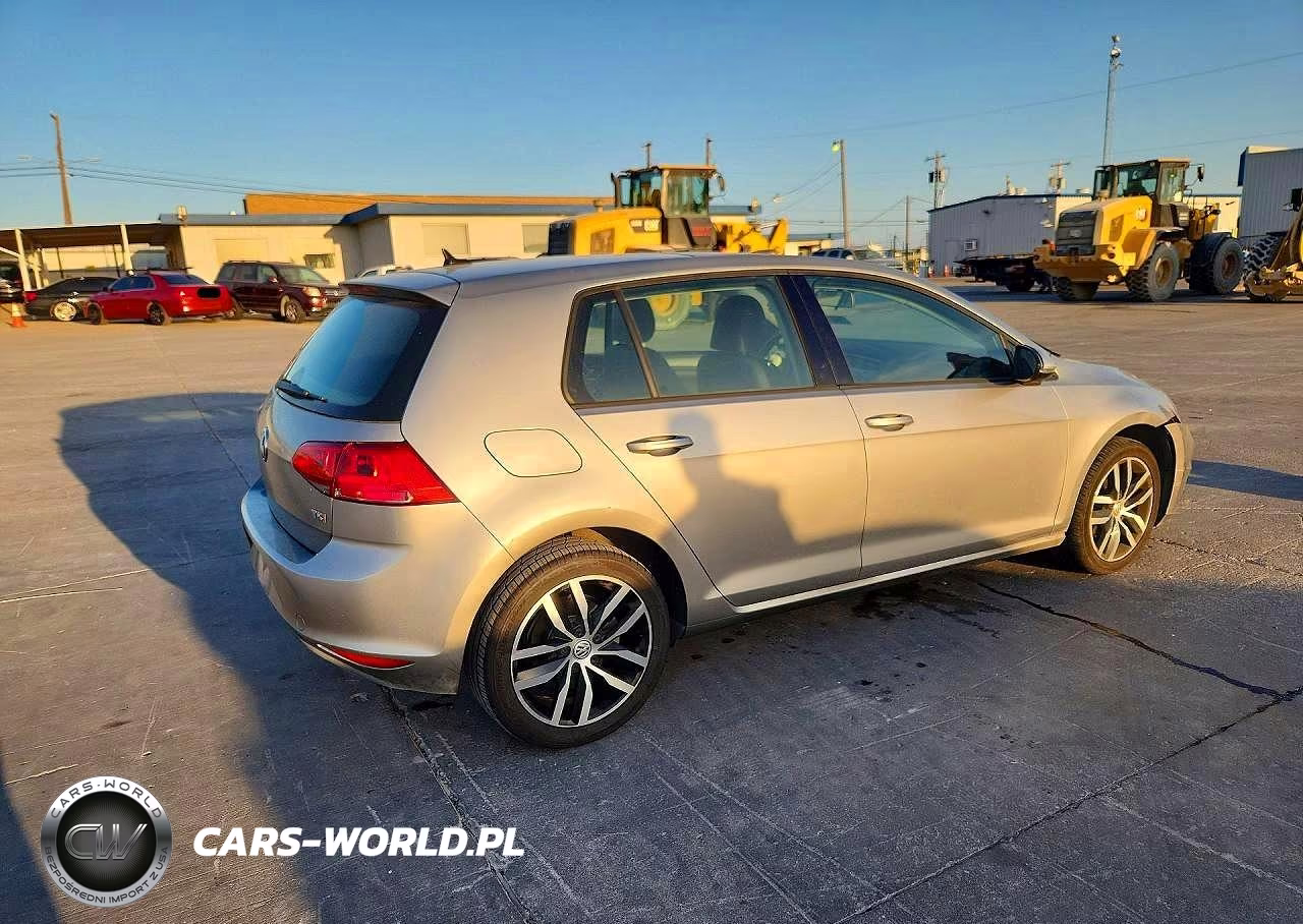 2015 Volkswagen Golf VIN:3VW217AU6FM068631 - 3