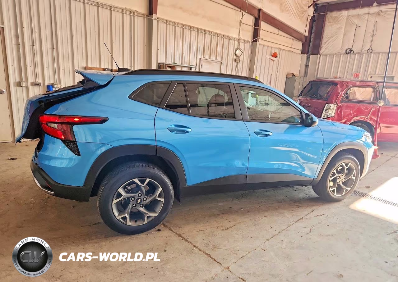 2025 Chevrolet Trax 1Lt VIN:KL77LHEP0SC244840 - 3