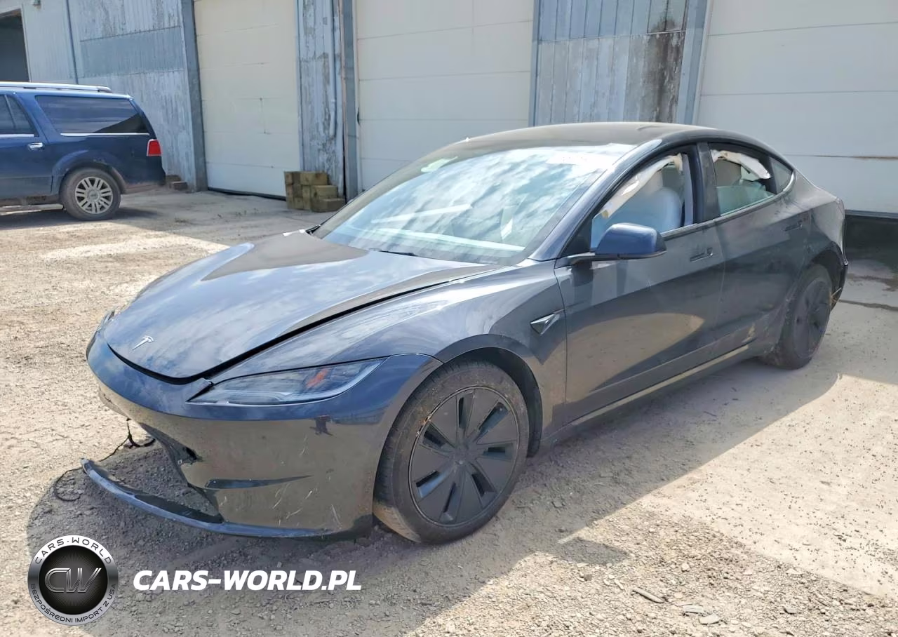 2024 Tesla Model 3 VIN:5YJ3E1EB7RF836756 - 1