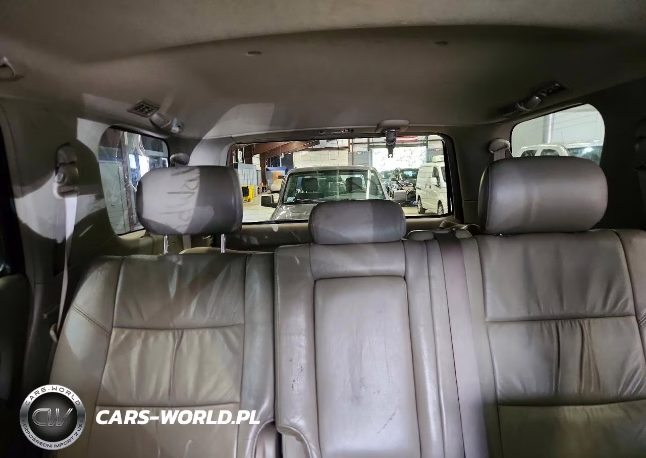2005 Toyota Sequoia Sr5 VIN:5TDBT44A25S251648 - 10