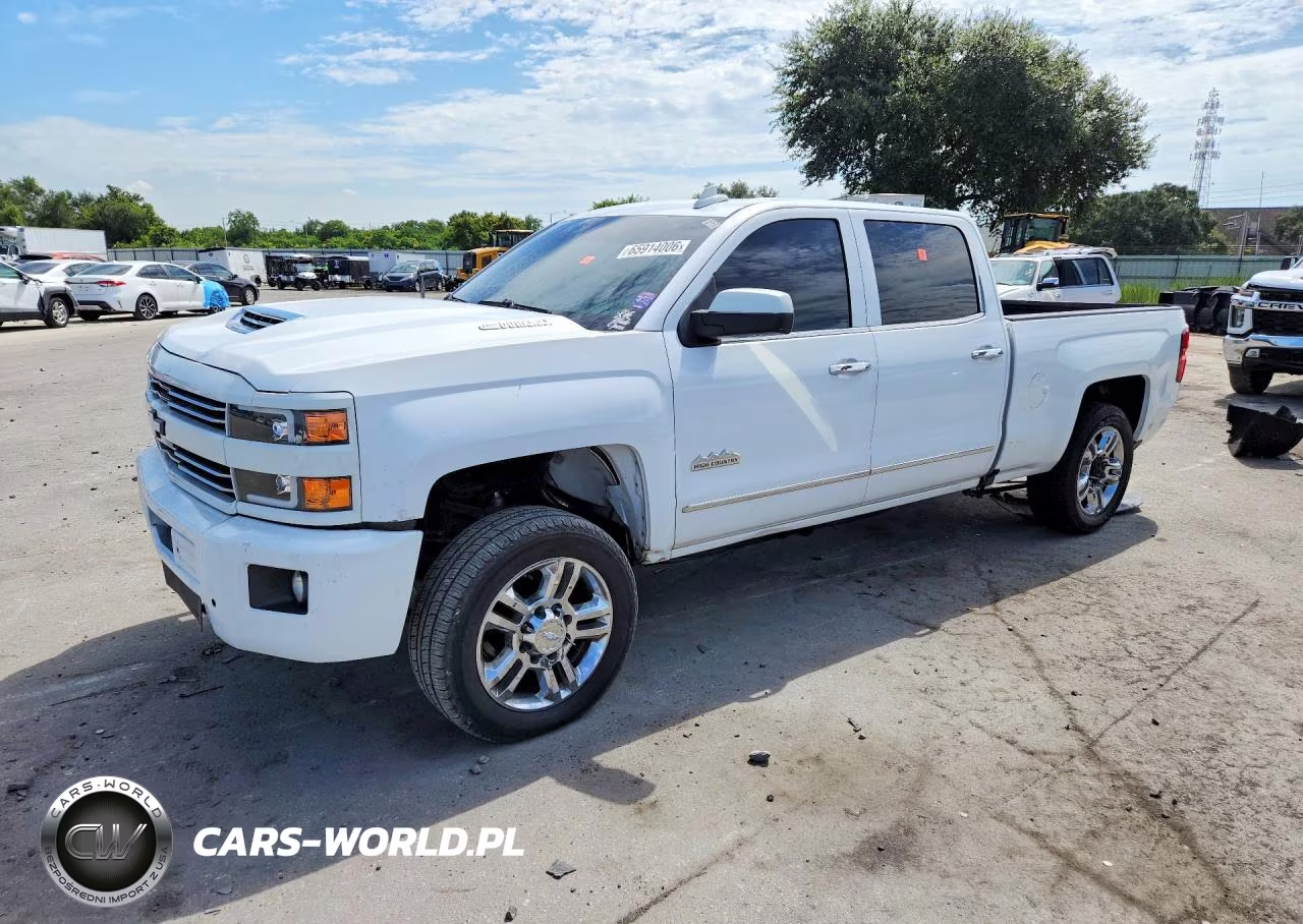 2017 Chevrolet Silverado K2500 High Country – zdjęcie 1 z 12