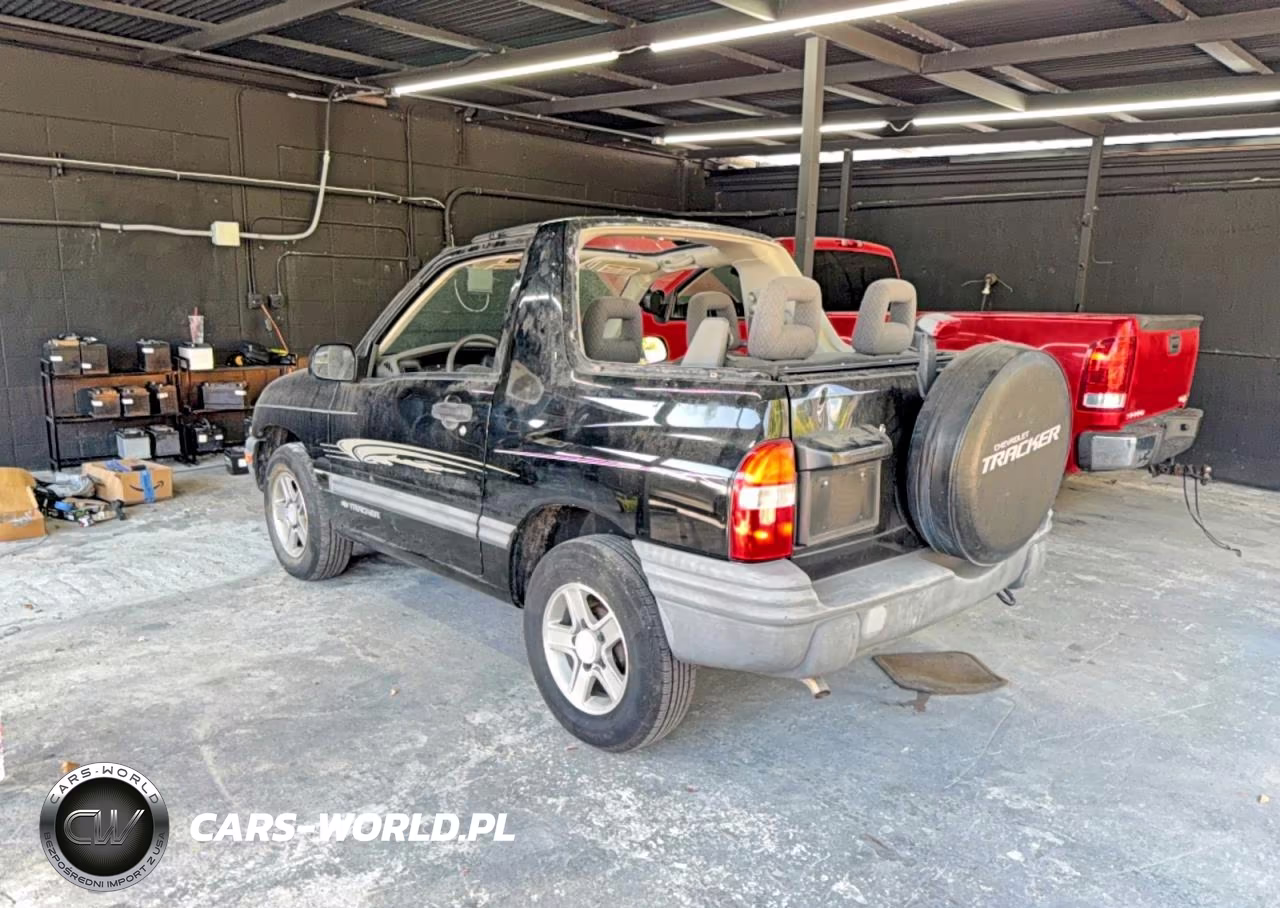 2003 Chevrolet Tracker VIN:2CNBE18C736925171 - 3