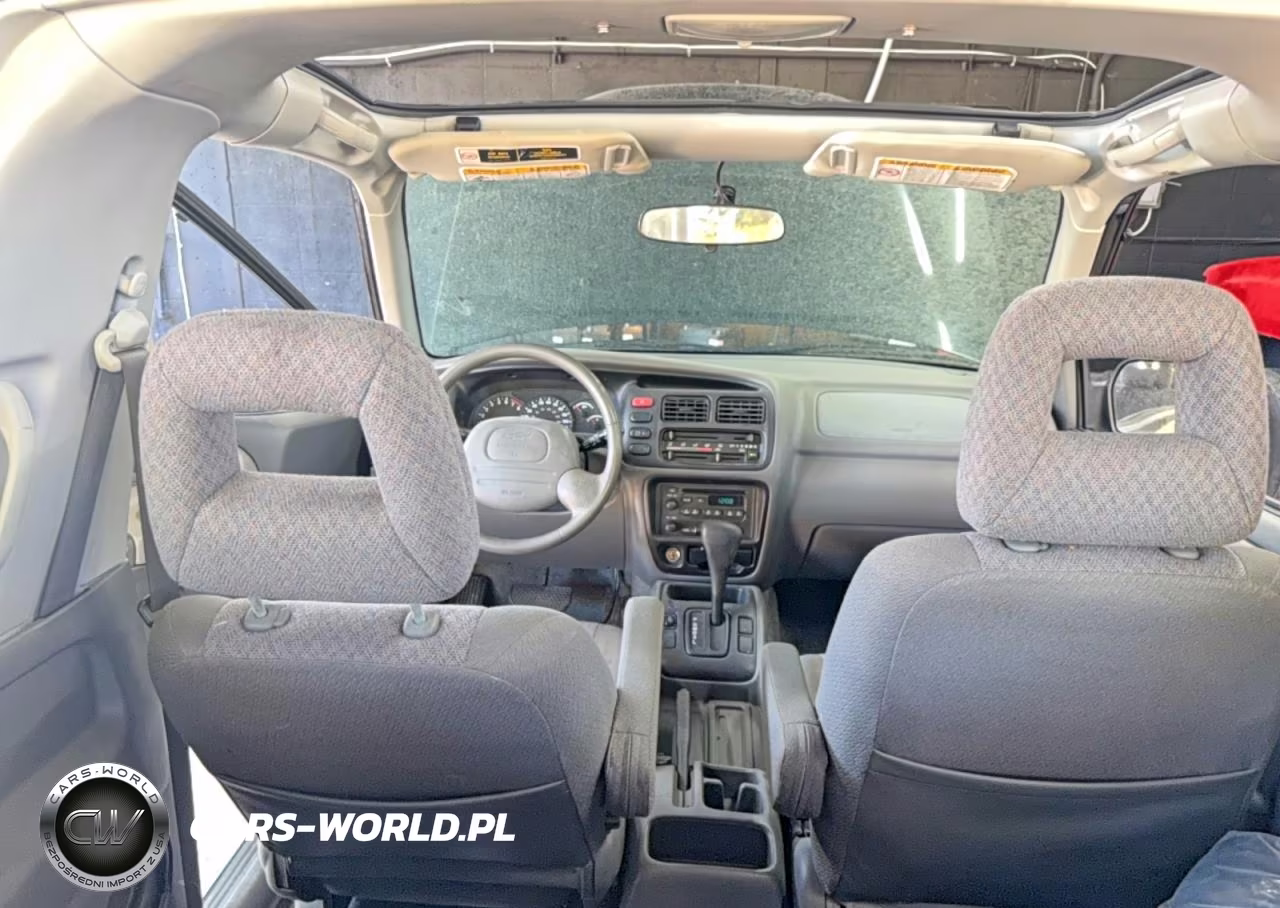 2003 Chevrolet Tracker VIN:2CNBE18C736925171 - 9