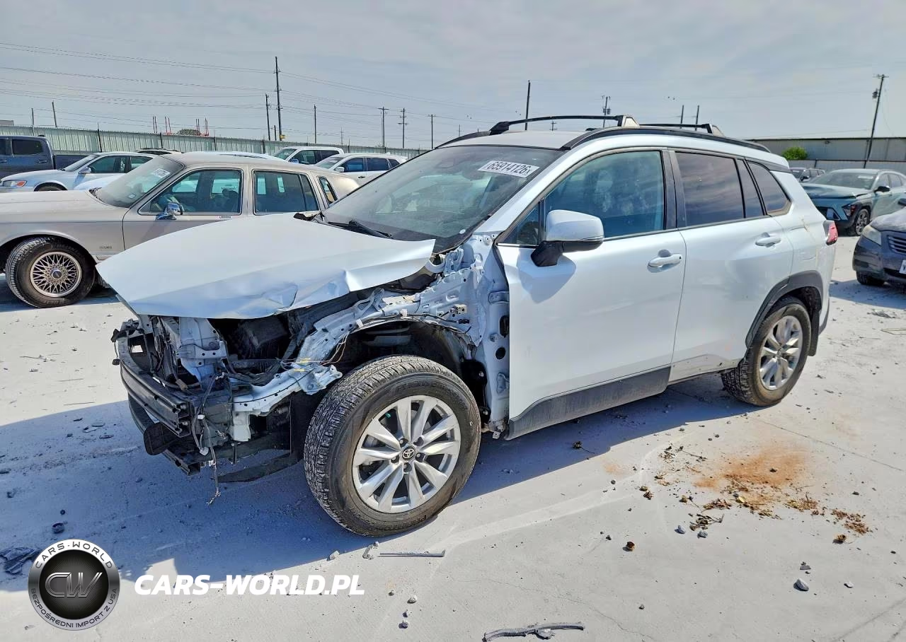 2024 Toyota Corolla Cross Le