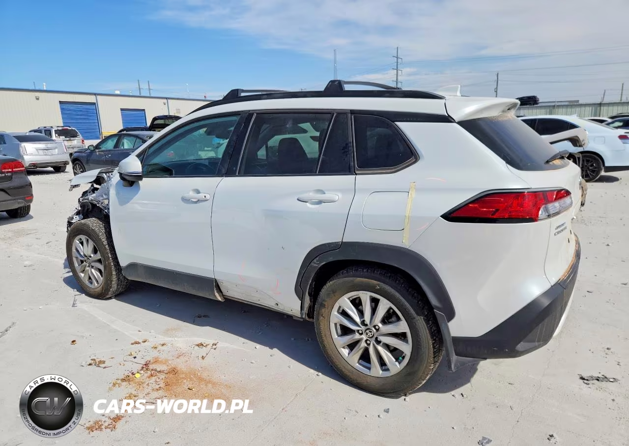 2024 Toyota Corolla Cross Le VIN:7MUCAAAG9RV113294 - 2