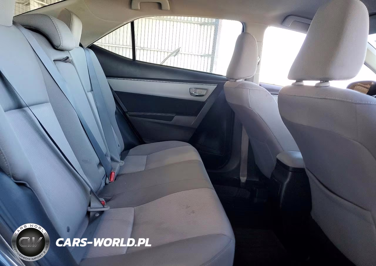 2015 Toyota Corolla Le VIN:5YFBURHE8FP251896 - 10
