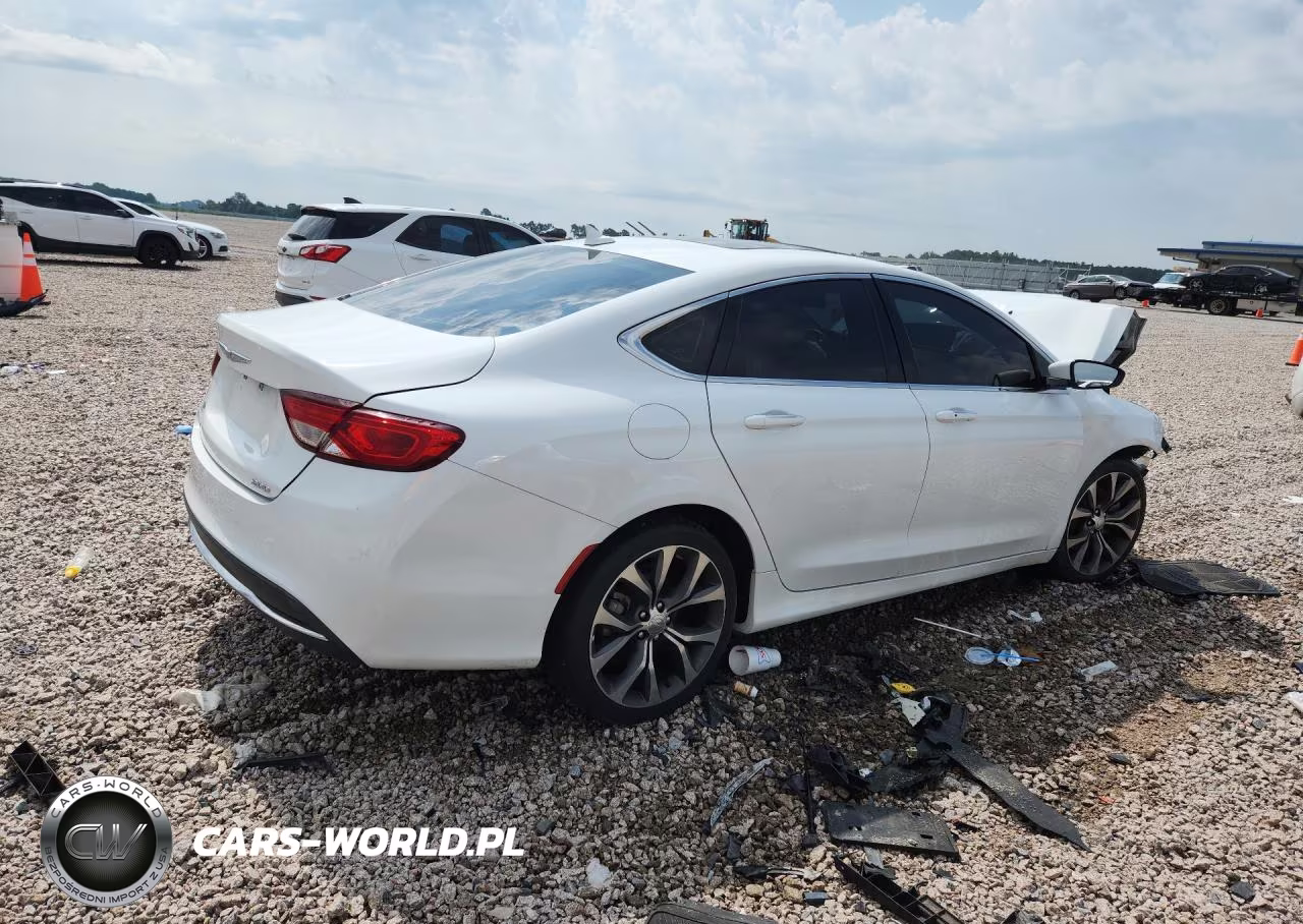 2016 Chrysler 200 C VIN:1C3CCCCB9GN146501 - 3