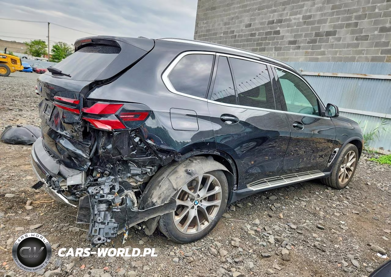 2024 BMW X5 xDrive40I VIN:5UX23EU03R9V28940 - 3
