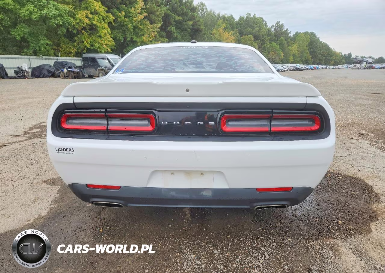 2018 Dodge Challenger Sxt VIN:2C3CDZAG6JH228295 - 6