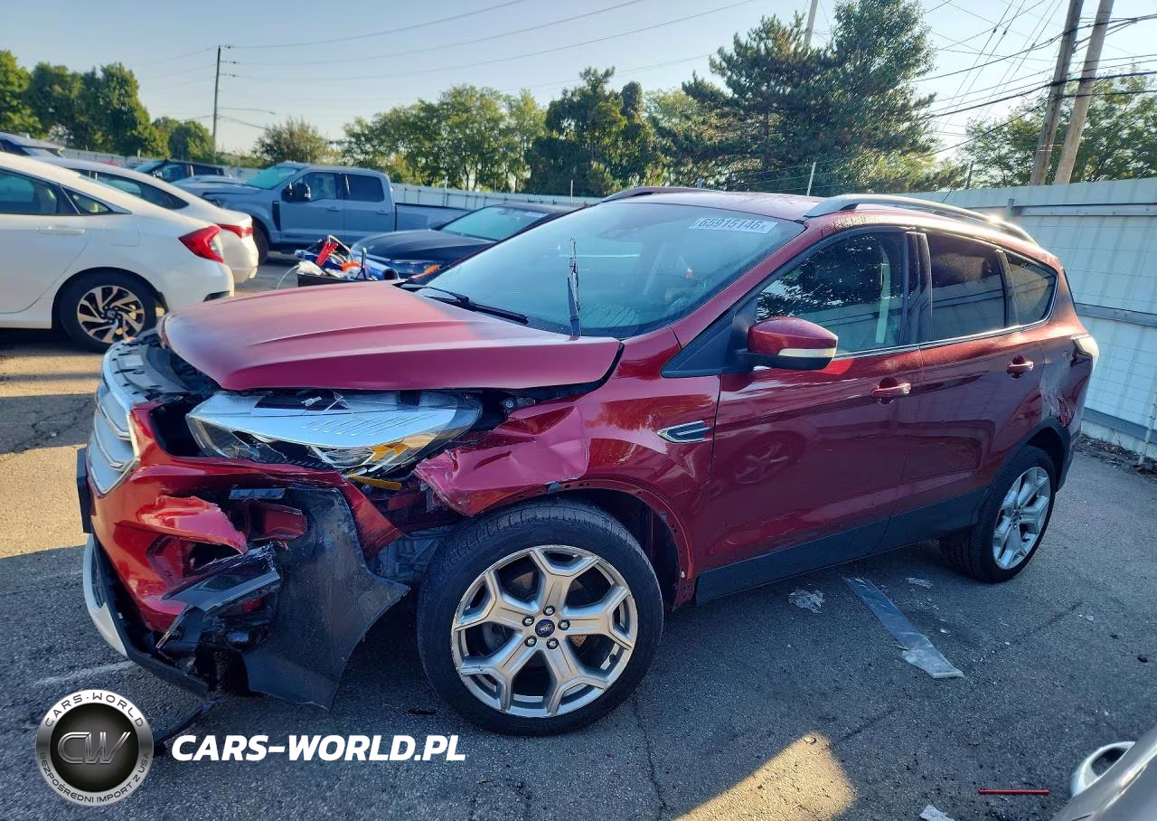2017 Ford Escape Titanium – zdjęcie 1 z 13