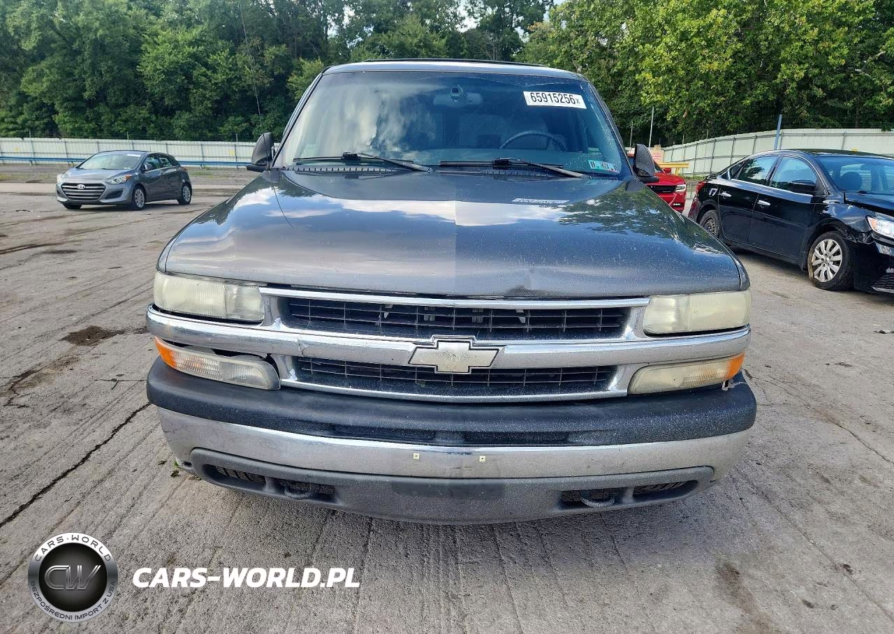 2001 Chevrolet Suburban K1500 VIN:3GNFK16T91G142394 - 5