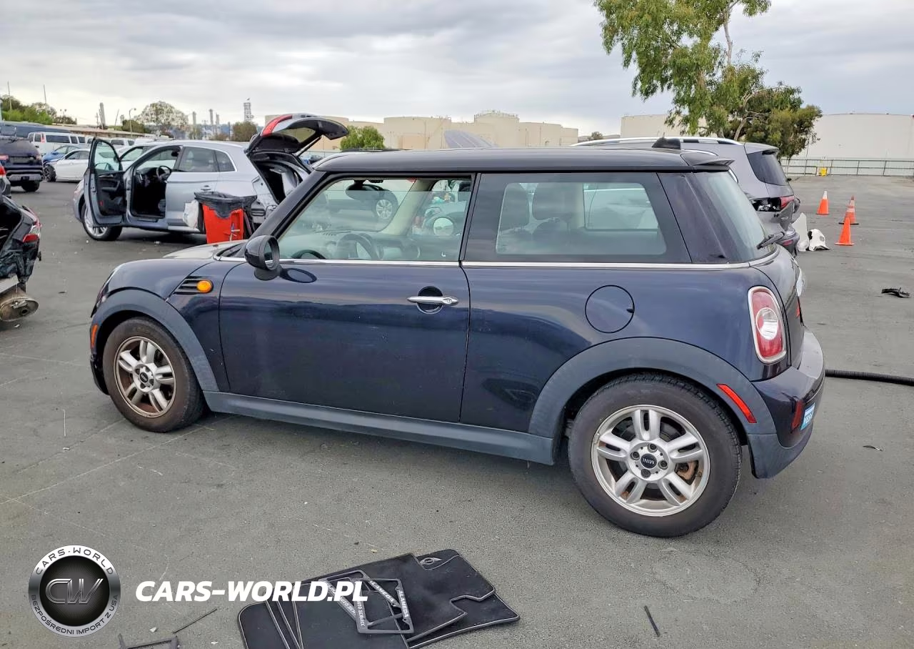 2012 Mini Cooper VIN:WMWSU3C58CT541836 - 2
