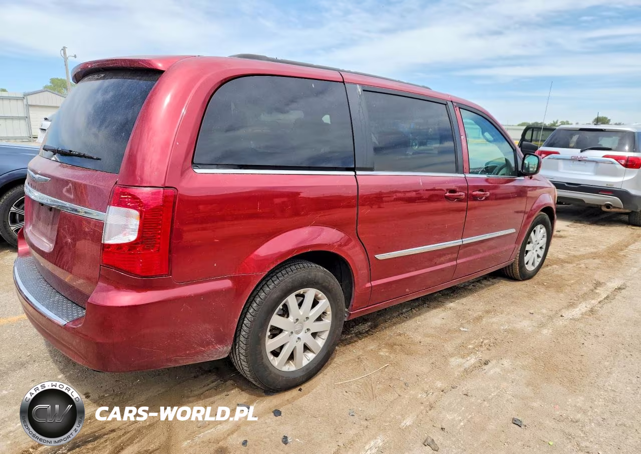 2015 Chrysler Town & Country Touring VIN:2C4RC1BG0FR715227 - 3