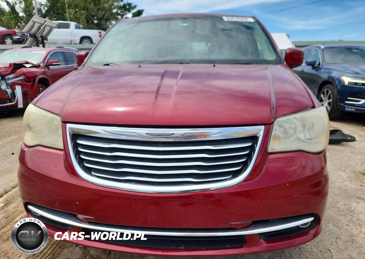 2015 Chrysler Town & Country Touring VIN:2C4RC1BG0FR715227 - 5