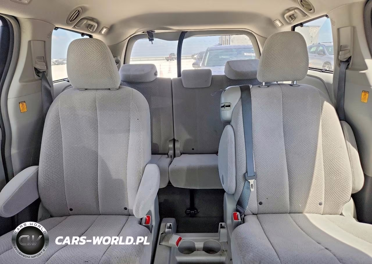 2013 Toyota Sienna Le VIN:5TDKK3DC3DS377871 - 10