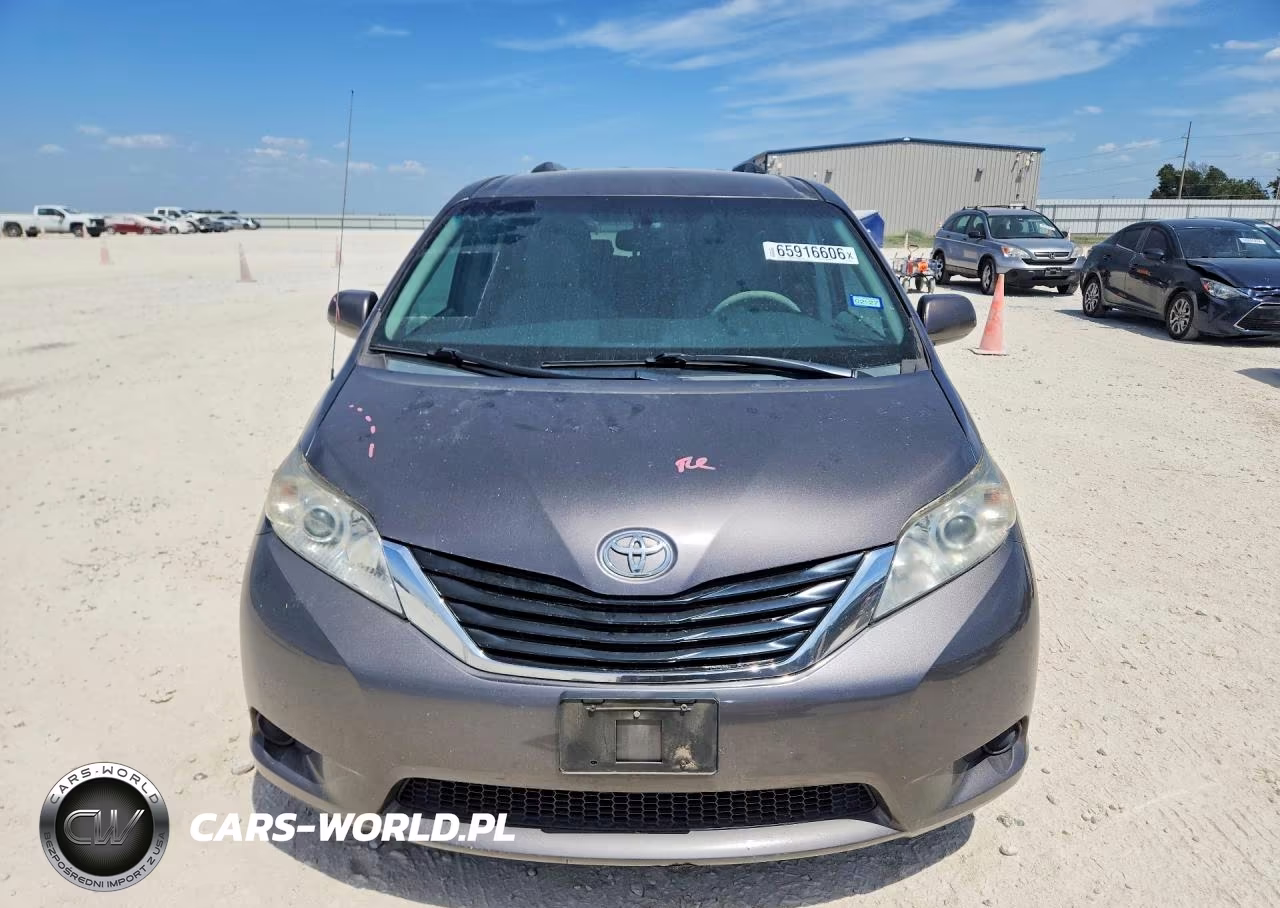 2013 Toyota Sienna Le VIN:5TDKK3DC3DS377871 - 5