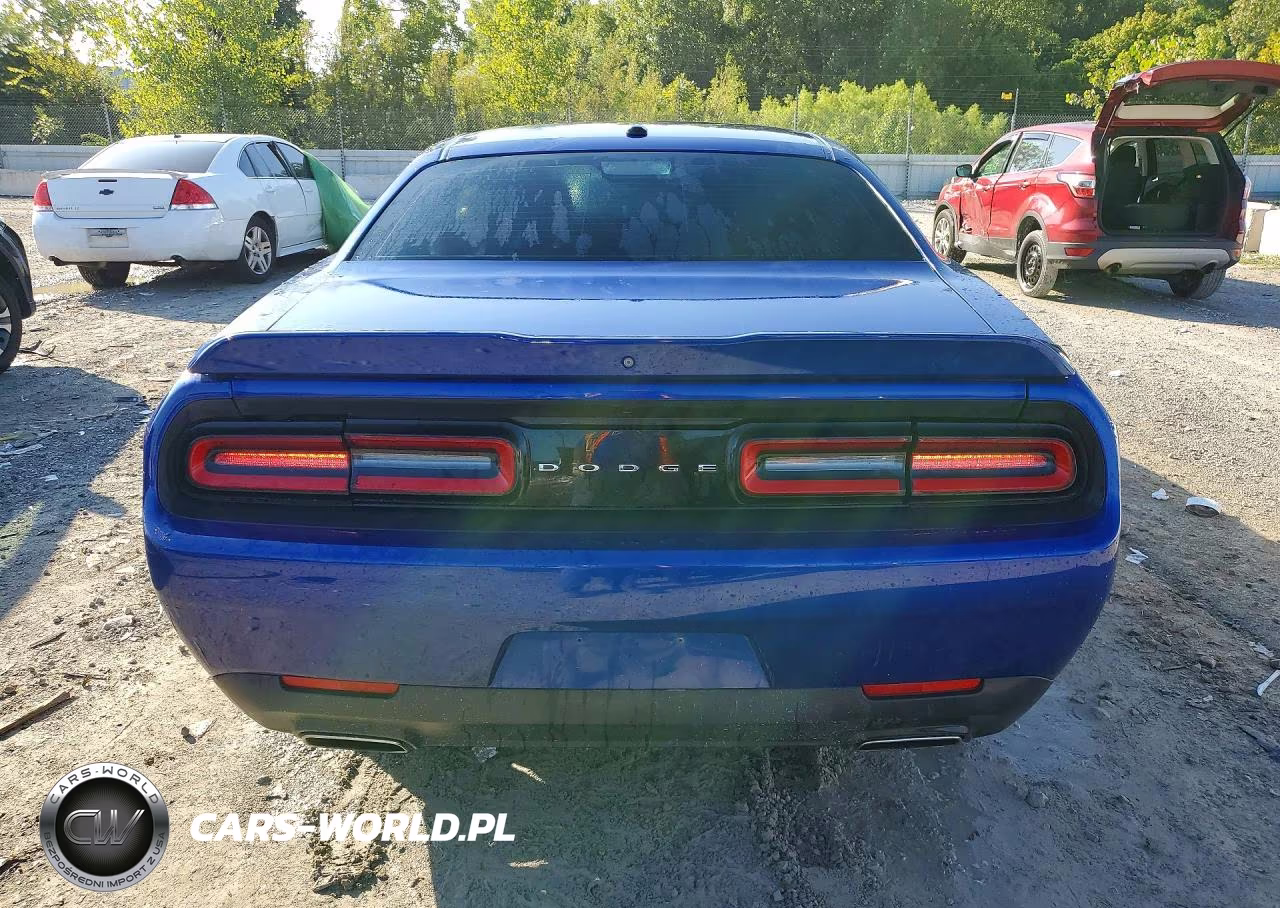 2019 Dodge Challenger Sxt VIN:2C3CDZAG7KH752315 - 6