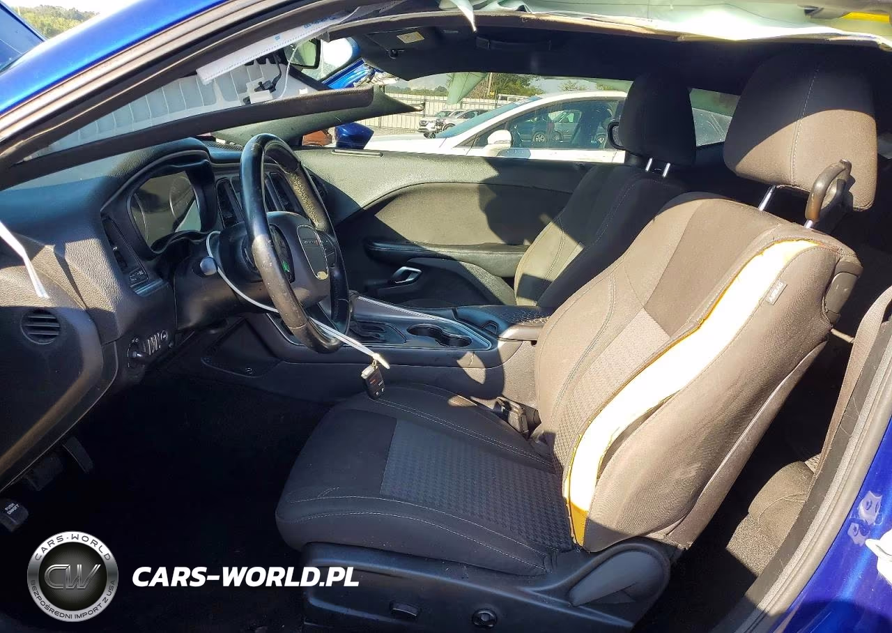 2019 Dodge Challenger Sxt VIN:2C3CDZAG7KH752315 - 7