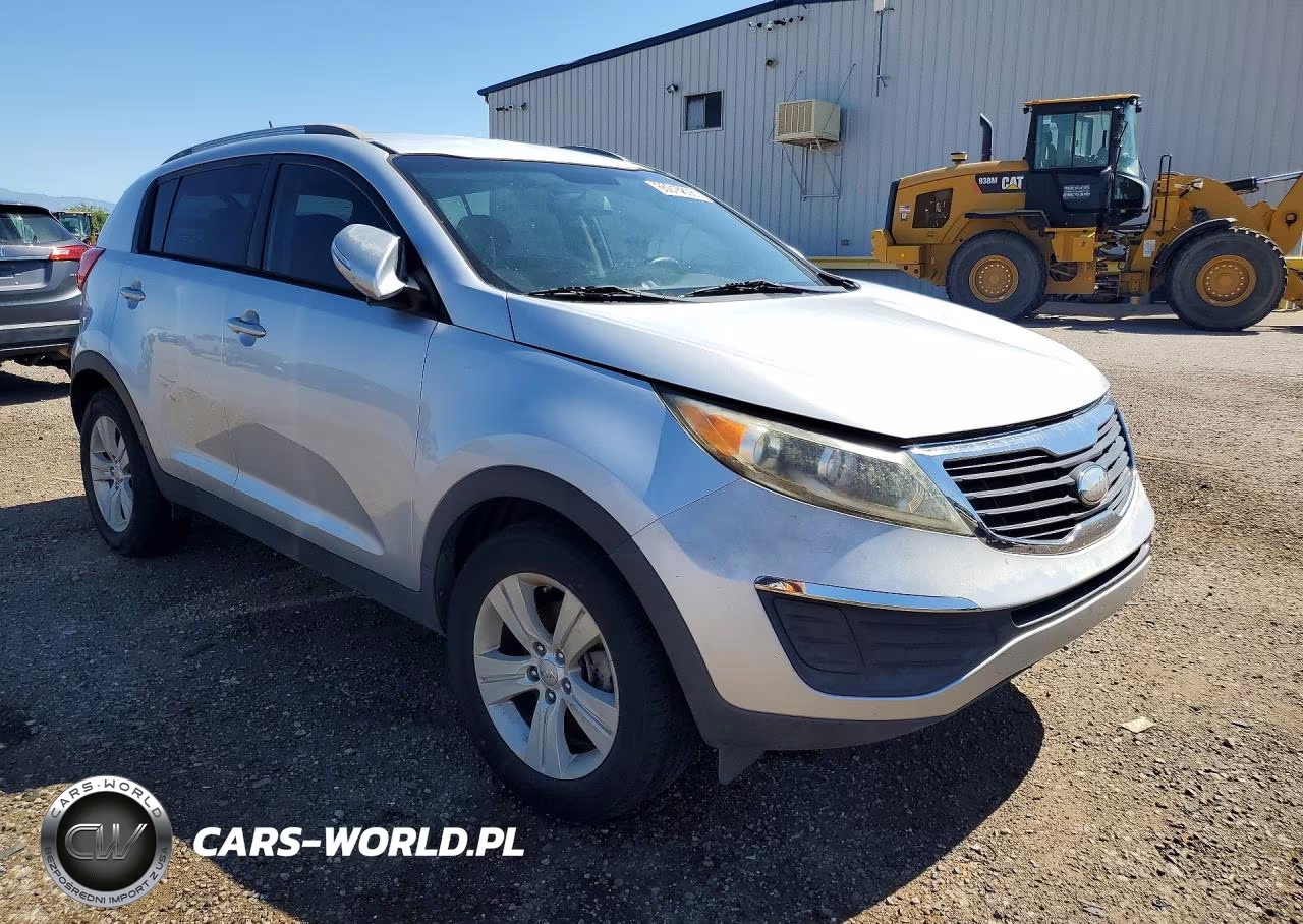 2013 Kia Sportage Base VIN:KNDPB3A21D7457858 - 4