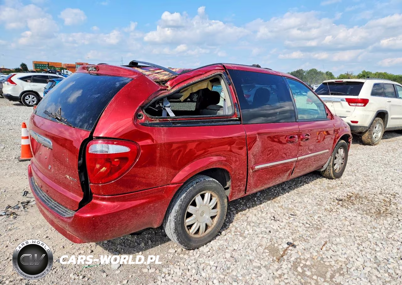 2007 Chrysler Town & Country Touring VIN:2A4GP54L47R205925 - 3